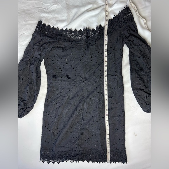 BLACK Thick lace boho off the shoulder, big sleeves mini dress - Picture 6 of 8